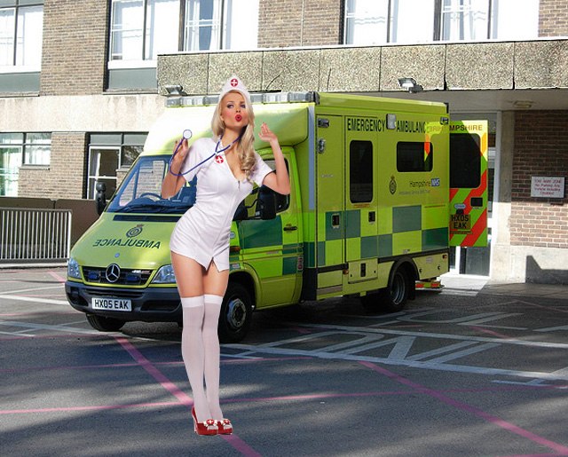 Ambulancewoman+2.jpg