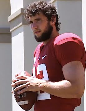 andrew_luck_confirms_he_and_his_righteous_beard_are_going_pro_in_.jpg